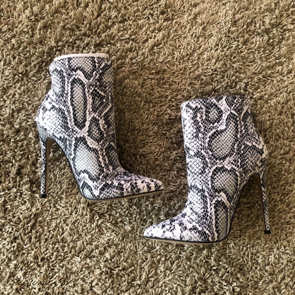 Snake Booties